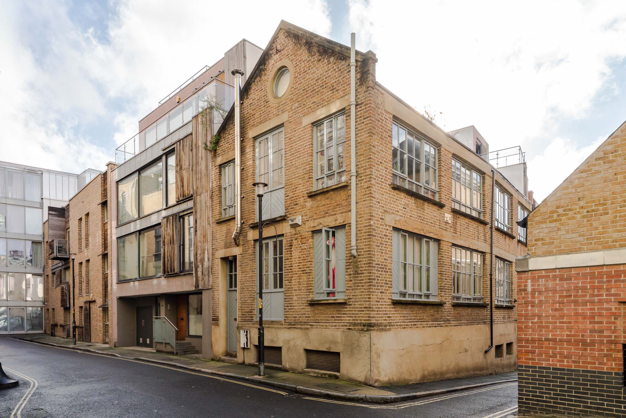 Period Warehouse In Historic Bermondsey London SE16 For Sale period-warehouse-in-historic-bermondsey-london-se16-for-sale